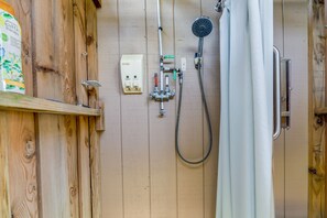 Hair dryer, towels