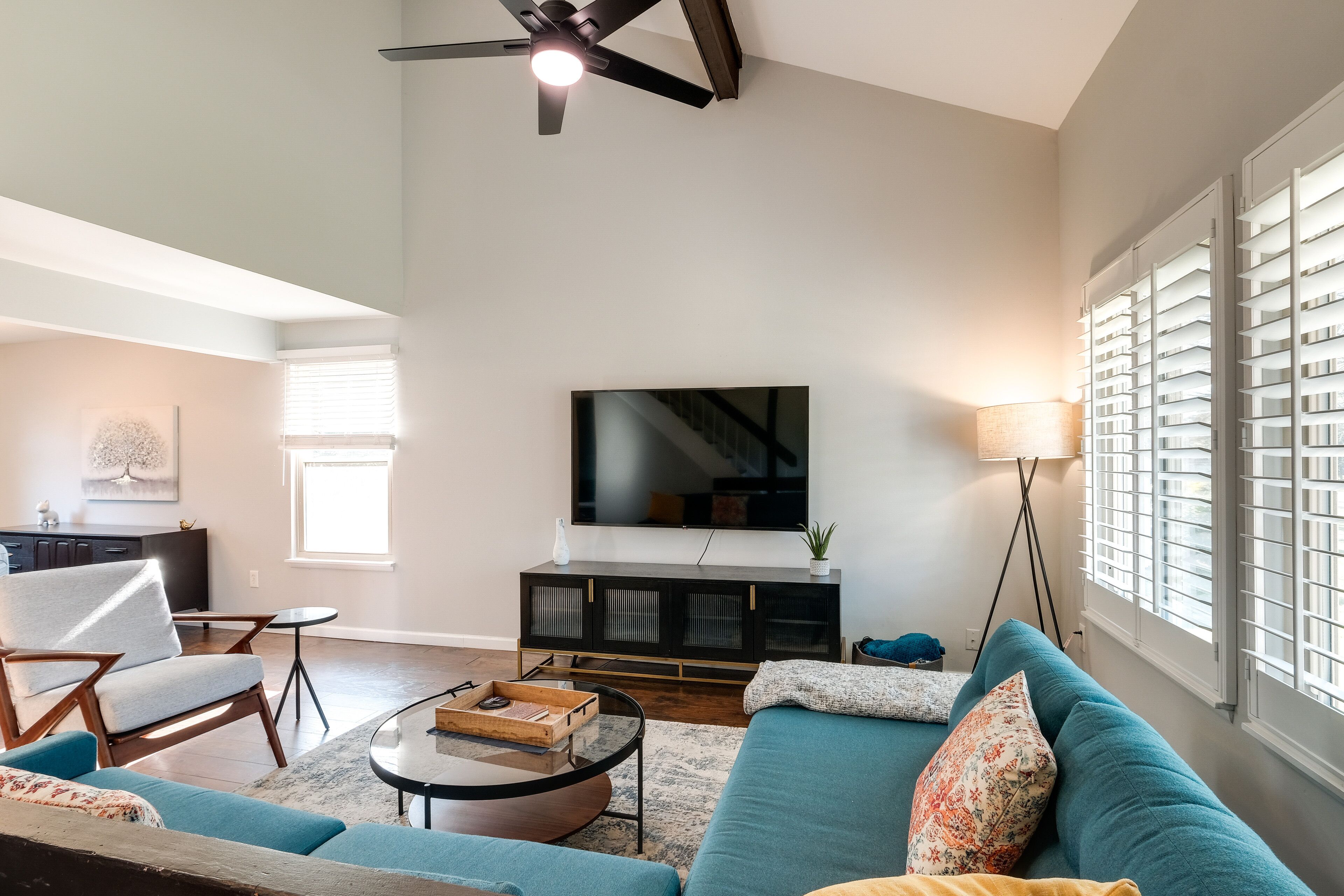 Modern North Potomac Home w/ Furnished Deck!