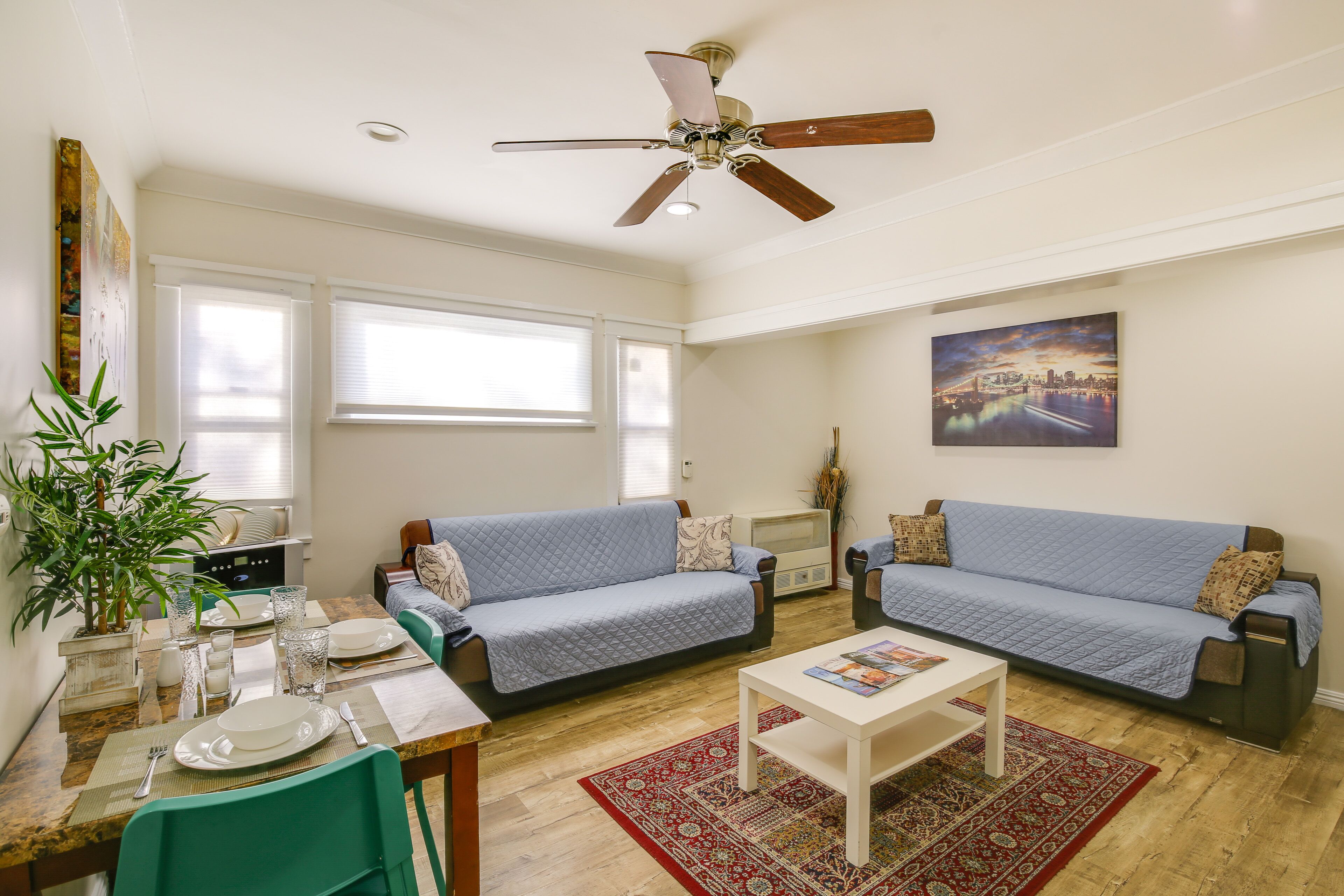 Sunny California Retreat Near Knott’s Berry Farm!
