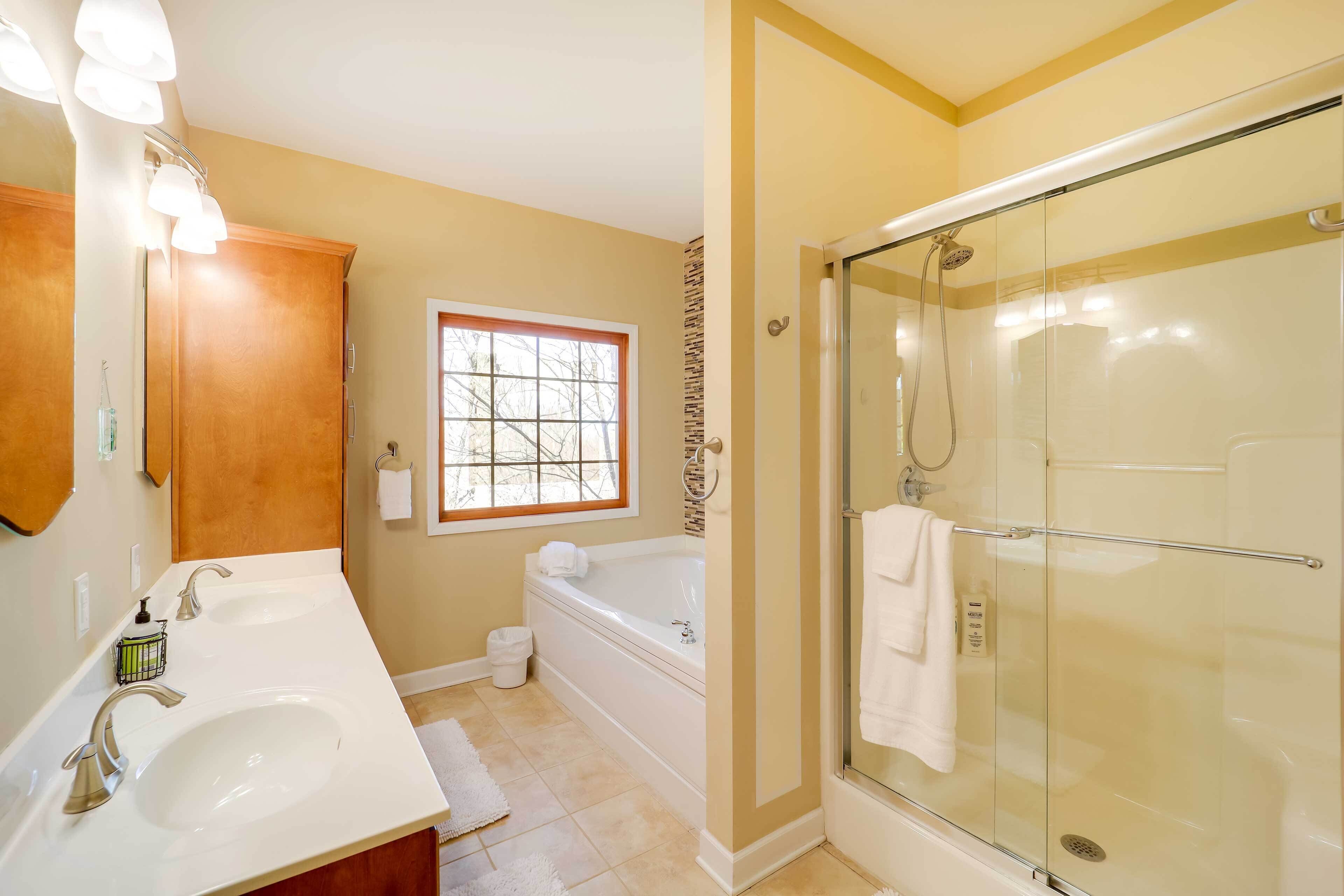 Peaceful Beech Mountain Cabin Rental w/ Views