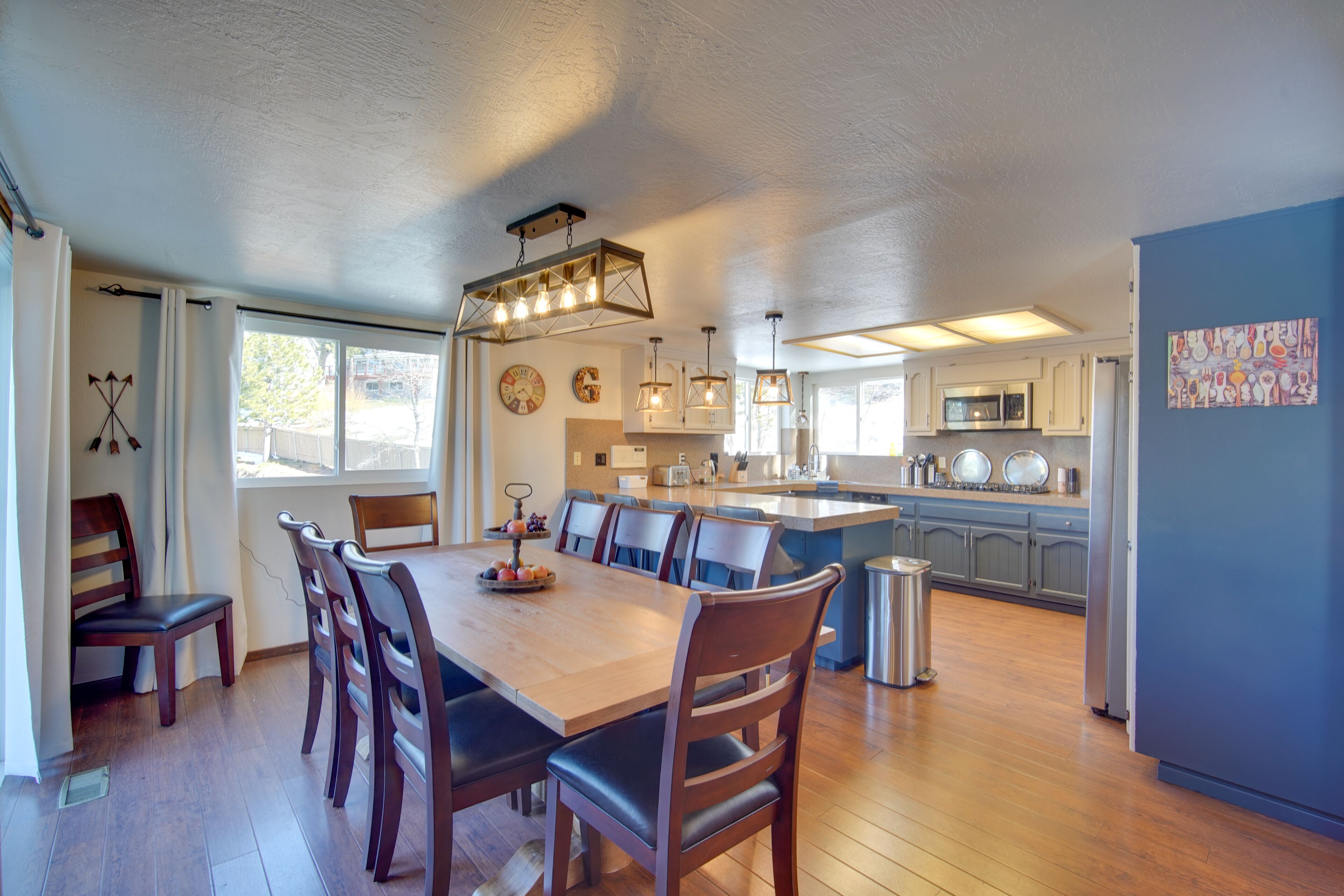 Lake Arrowhead Vacation Home w/ Decks & Grill!