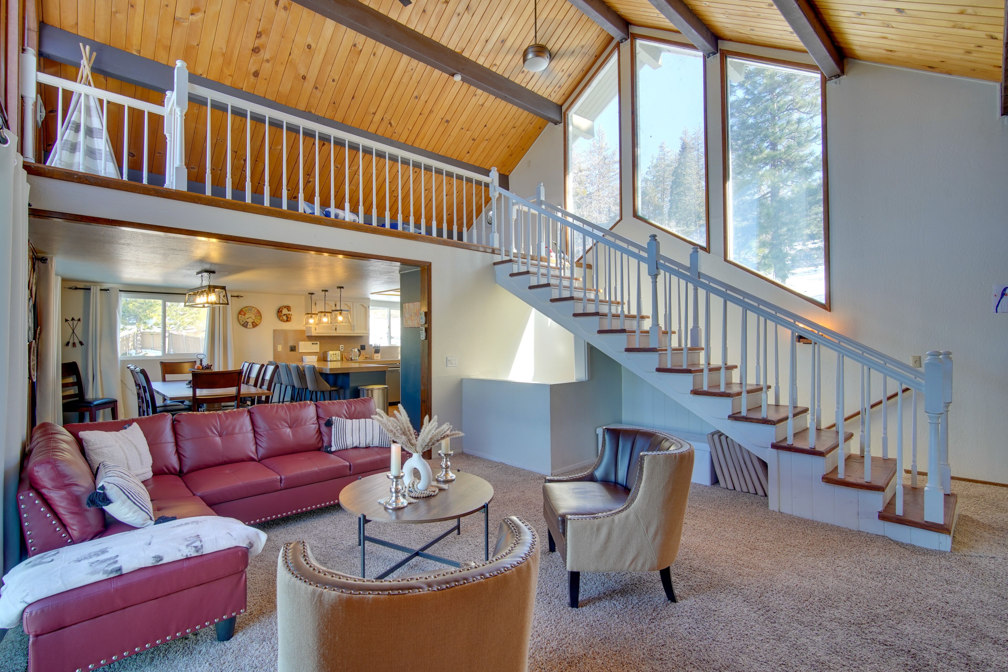 Lake Arrowhead Vacation Home w/ Decks & Grill!