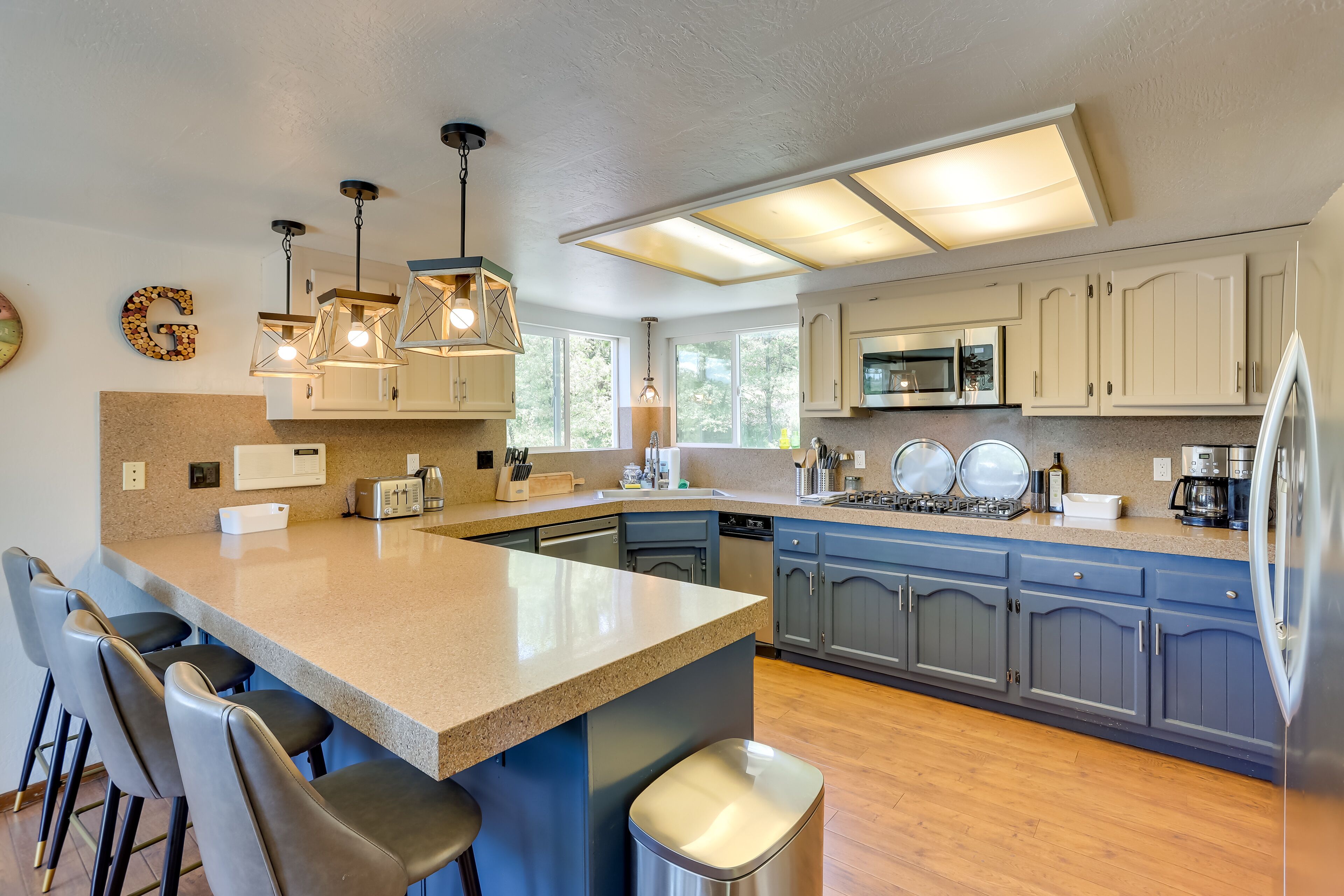 Lake Arrowhead Vacation Home w/ Decks & Grill!