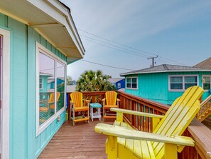 Property grounds - Close to Beach, Shared Pool, Golf Cart Access (Port Aransas)