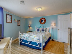 2 bedrooms, WiFi, bed sheets - Close to Beach, Shared Pool, Golf Cart Access (Port Aransas)