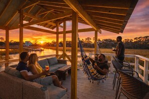 Terrace/patio - Creekside Paradise • Sunsets, Pool, Spa, Dock, Kayaks (Tybee Island)