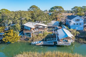 Exterior - Creekside Paradise - pool, kayaks, bikes, hot tub, dock (Tybee Island)
