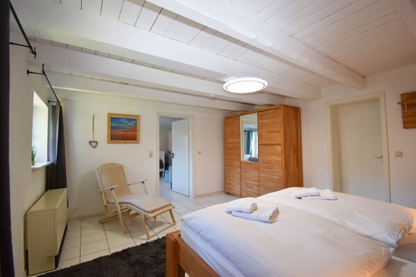 3 bedrooms, WiFi