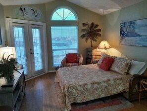 1 bedroom, iron/ironing board, free WiFi, bed sheets - Island Cabana’ Beautiful Water Views! (Corpus Christi)