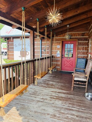 المنطقة المحيطة بالمنشأة