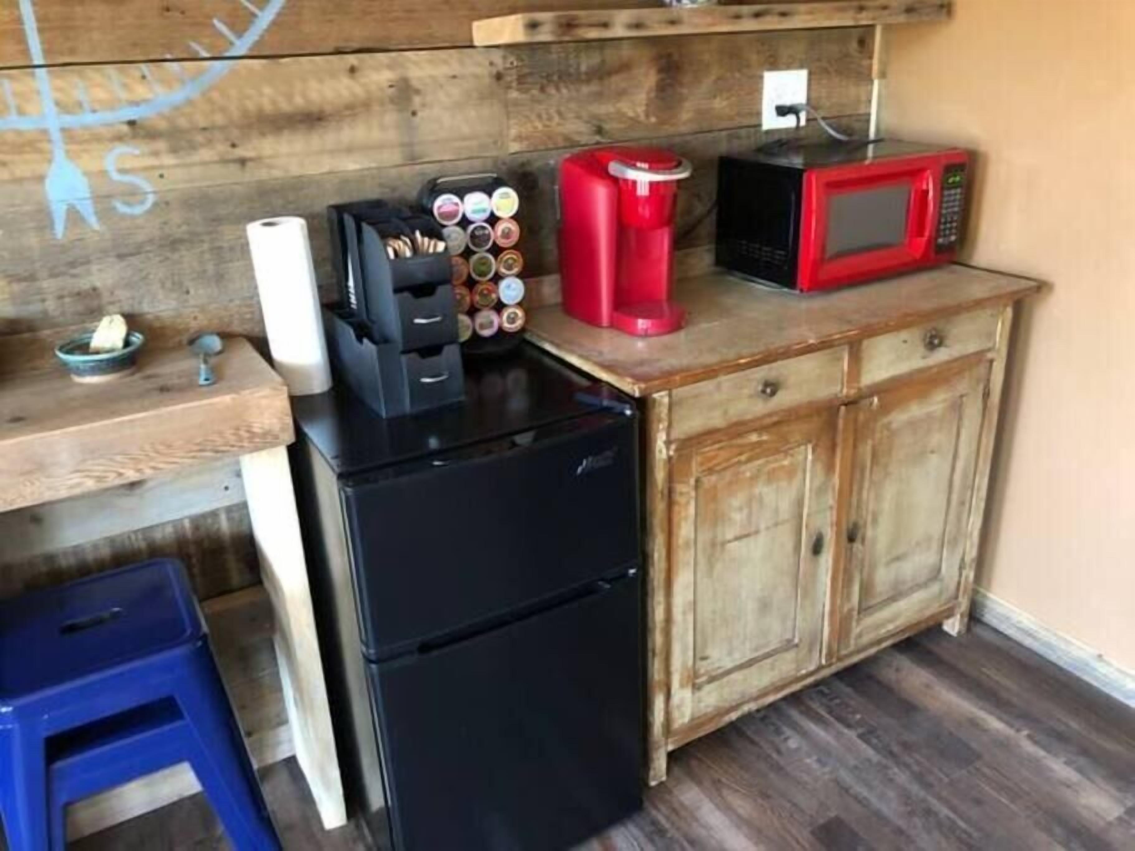 Explorer's Hideout - Handcrafted Cabin for 4ppl