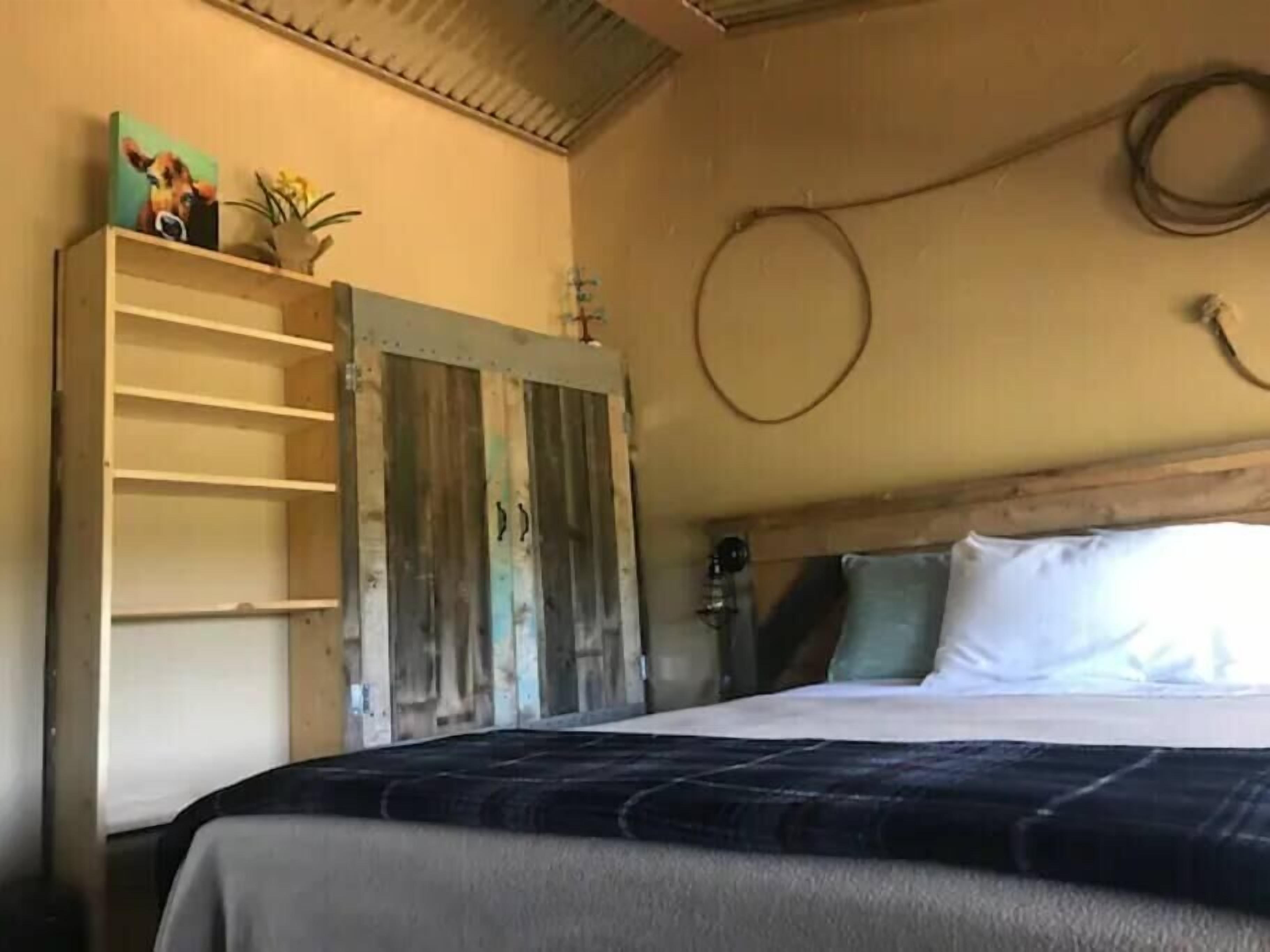 Prickly Pear Cabin *SECLUDED COMFORT w/ BEST VIEWS