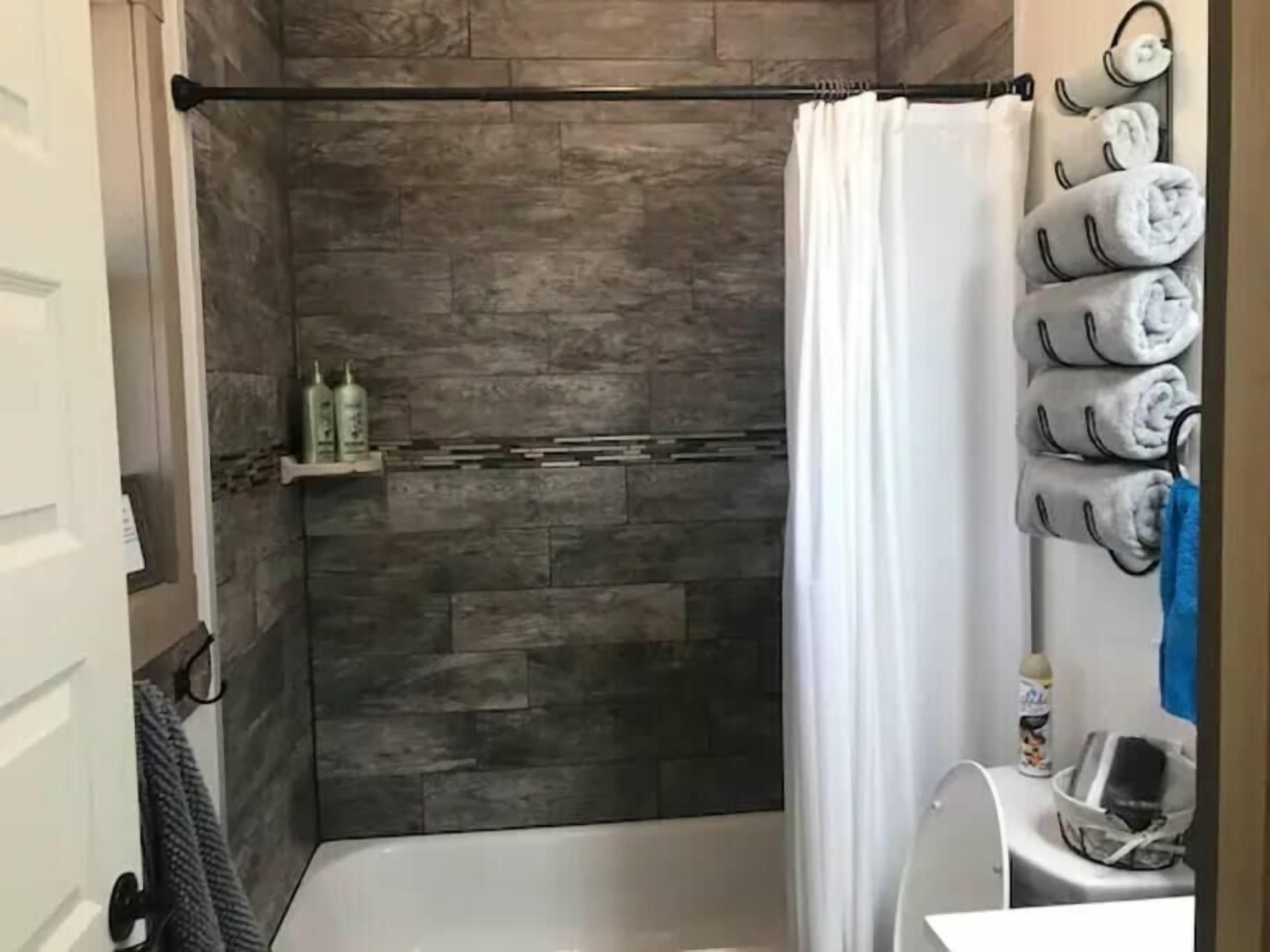 Prickly Pear Cabin *SECLUDED COMFORT w/ BEST VIEWS