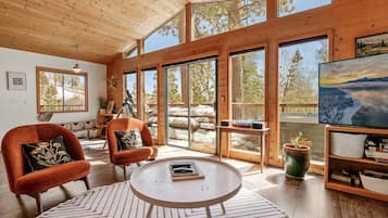 Televisor i llar de foc