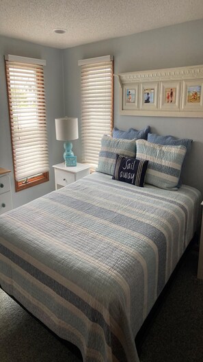 3 bedrooms, iron/ironing board, free WiFi