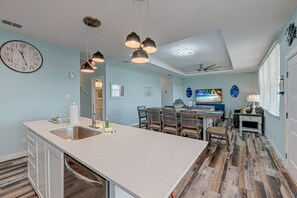 Interior - 2 Homes- Perfect location for large families or groups. Pool, Walk to BEACH (Port Aransas)