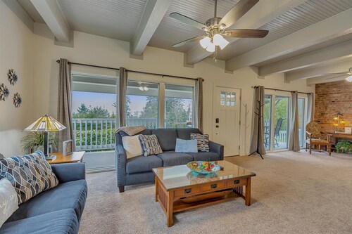 Redondo Beach Bungalow