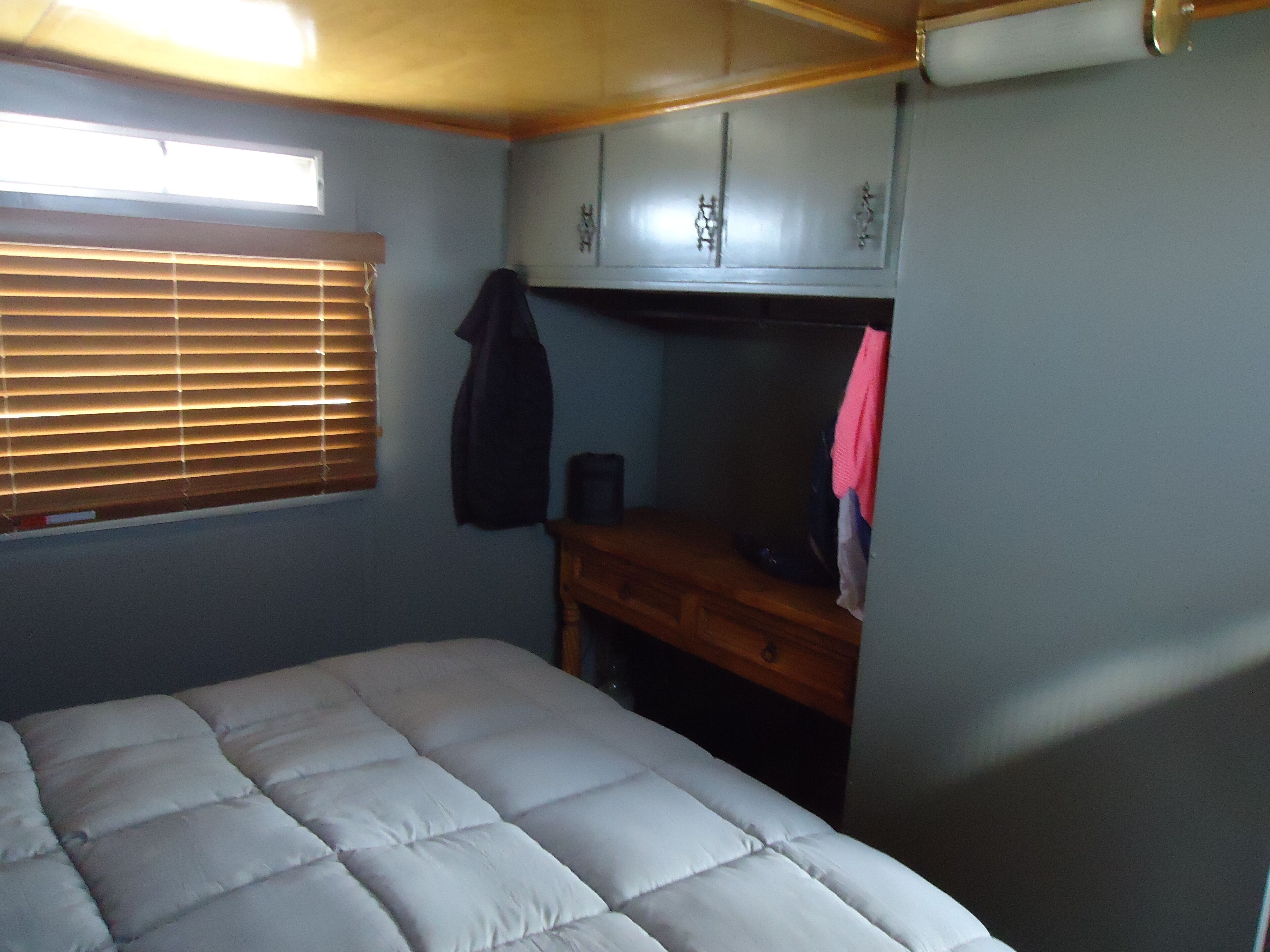 FOY SPA RESORT  Niland Retro1958 Spartan Mobile Home Gym-Pools-pickleballle ball