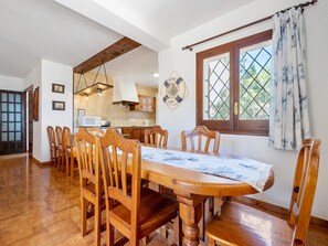Dining - Ideal holidays facing the sea in Port de l'Estany (L'Ametlla de Mar)
