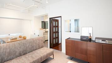 Familieværelse | Opholdsområde | 50-tommers fladskærms-tv med satellitkanaler, tv