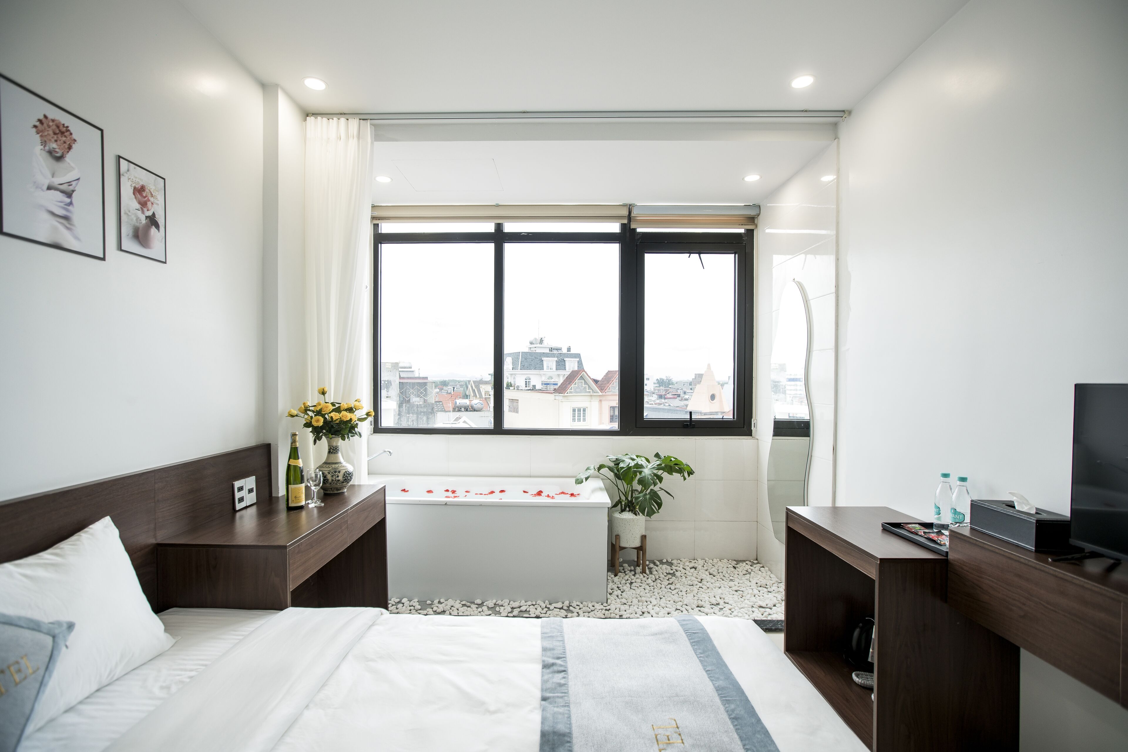 Habitación Premier | Escritorio, insonorización, wifi gratis y ropa de cama 