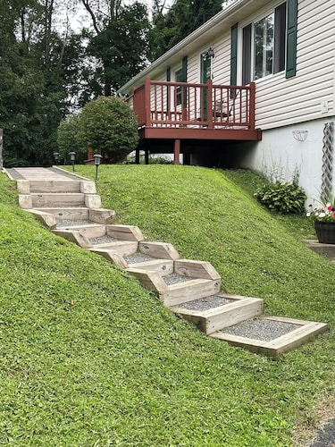 Cozy home close to Catamount, State Parks and the Harlem Valley Rail Trail.