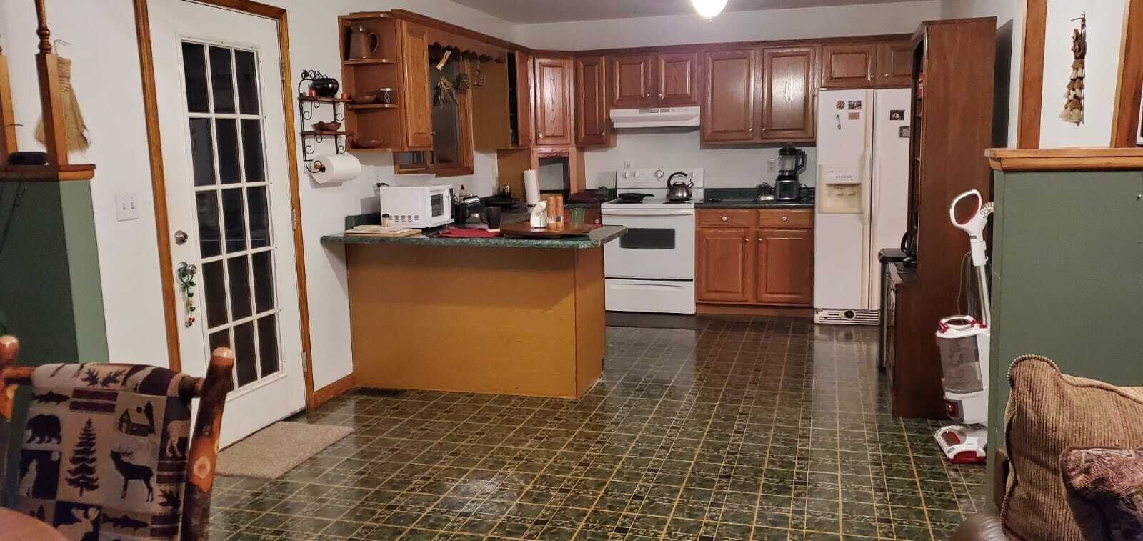 Cozy A Frame house w/ firepit, sauna, gym, fishing pond, Unwind&Enjoy