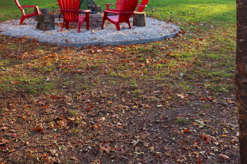 Cozy A Frame house w/ firepit, sauna, gym, fishing pond, Unwind&Enjoy