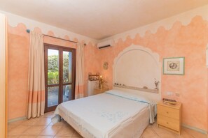 2 bedrooms, bed sheets - Il Poggio A3 With Shared Pool, Porto San Paolo, Italy (Porto San Paolo)