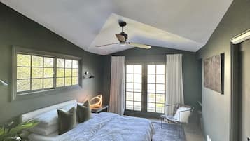 4 室のベッドルーム、アイロン / アイロン台、WiFi、ベッドシーツ