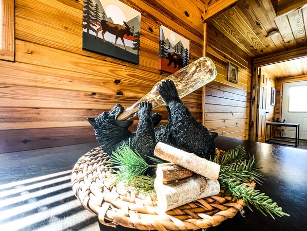 Interior - Cabin #2 • 1 mi to DeGray Lake (Bismarck)