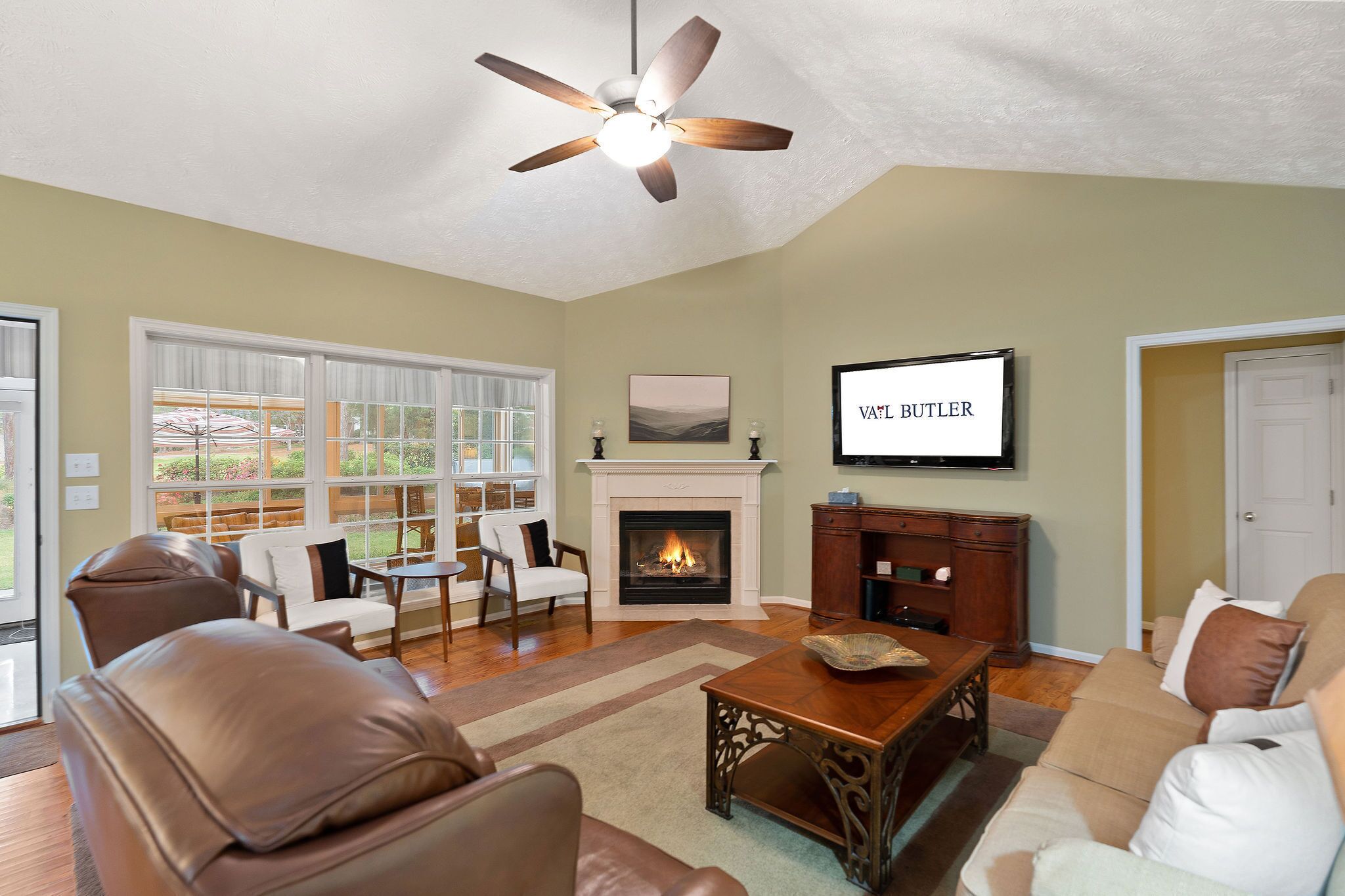 Deerwood Bungalow - On hole 2 Golf Course #5!