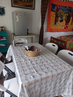 Loft, 2 chambres, fumeurs | Restauration