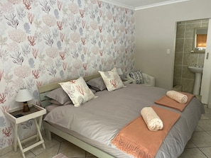 Room, 1 Bedroom, Accessible, Smoking | 1 bedroom