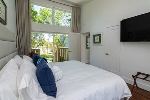 1 bedroom, iron/ironing board, WiFi
