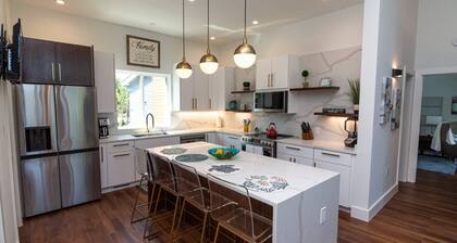 The Cove at Whitney Unit A: Luxury Lakefront Retreat with Semi-Private Cove and Fire Pit