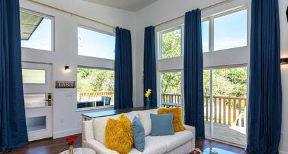 The Cove at Whitney Unit A: Luxury Lakefront Retreat with Semi-Private Cove and Fire Pit