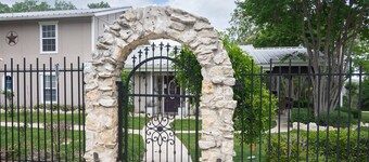 20% Off 4 Nights Before Summer Is Over