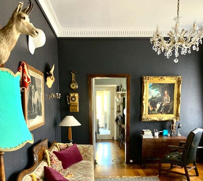 Art Deco Bank, 15 minutes from Derby