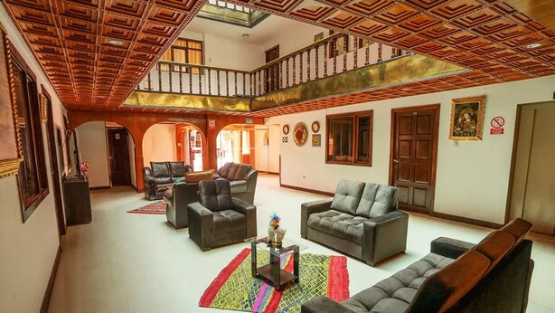 32-inch Smart TV with cable channels, TV - Hotel San Francisco Pardo Cusco (Cusco)