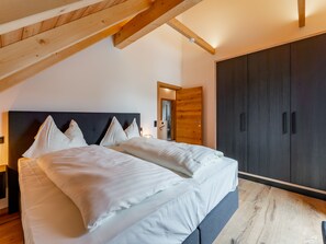 3 室のベッドルーム、インターネット