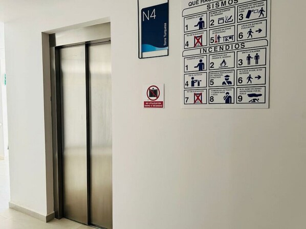 An elevator with a sign above it indicating it is the N4 floor.