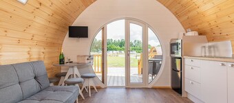 High Farm Deluxe Pod (Hot Tub)