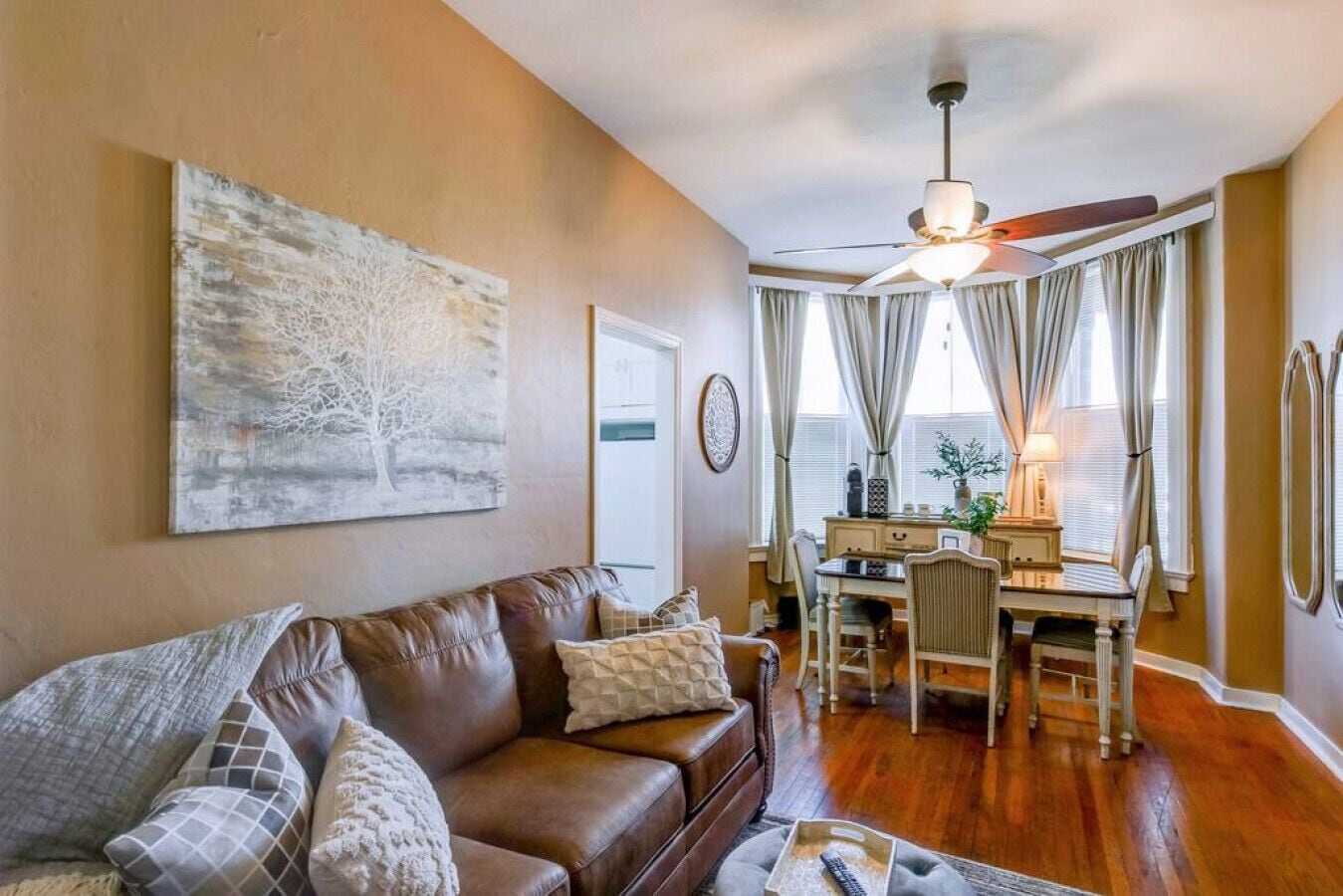 Downtown Historic Apartment with Modern Flair