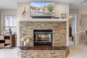 Interior - Emerald Oasis - Waterfront, Pools, & Smoker! (Lake Ozark)