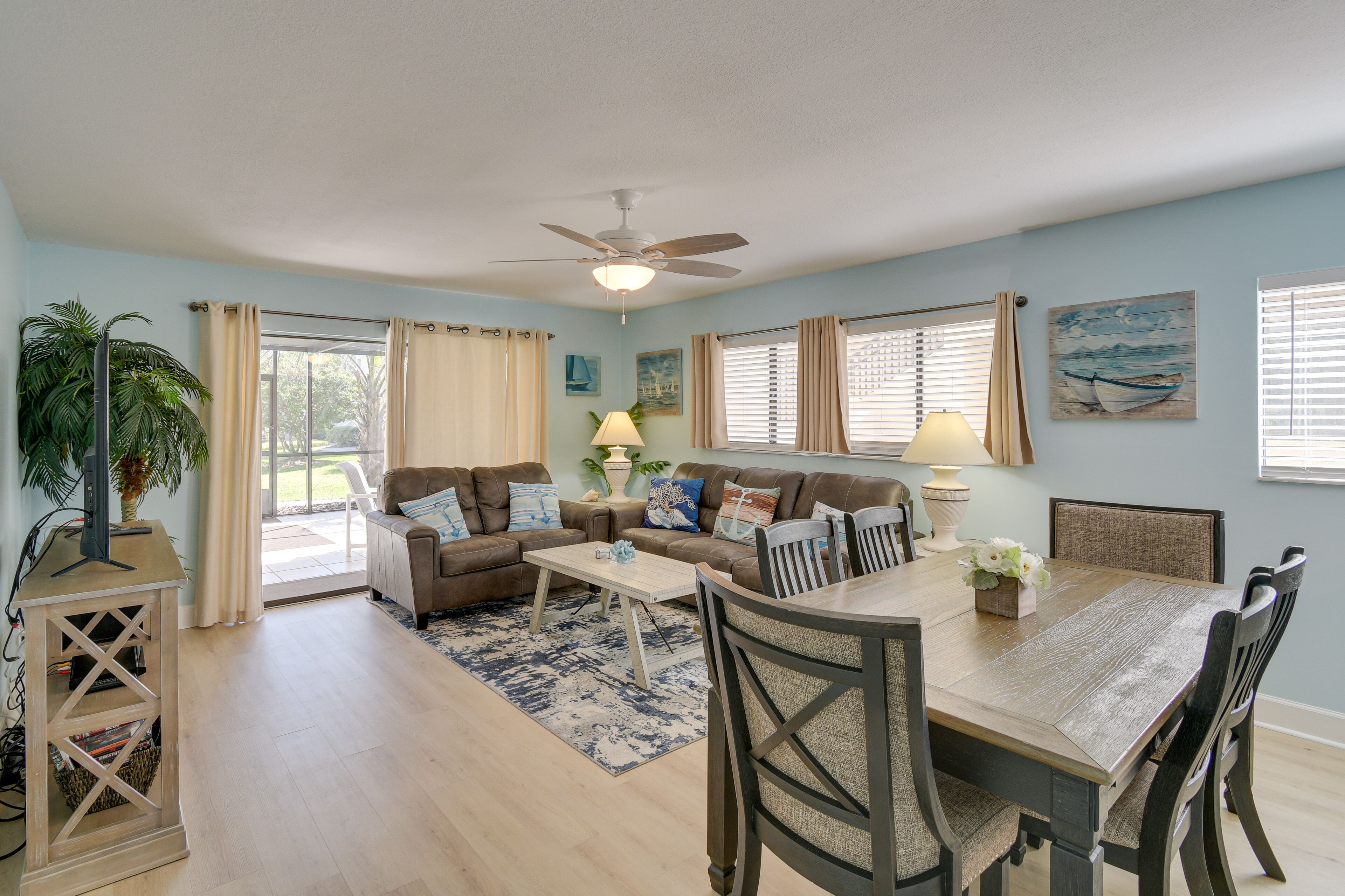 St Augustine Beach Condo w/ Pool & Beach Access