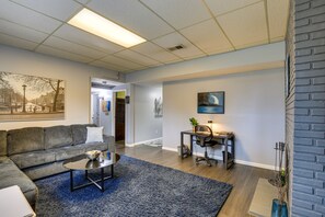 TV, fireplace, DVD player - Portland Vacation Rental ~ 11 Miles to Downtown (Portland)
