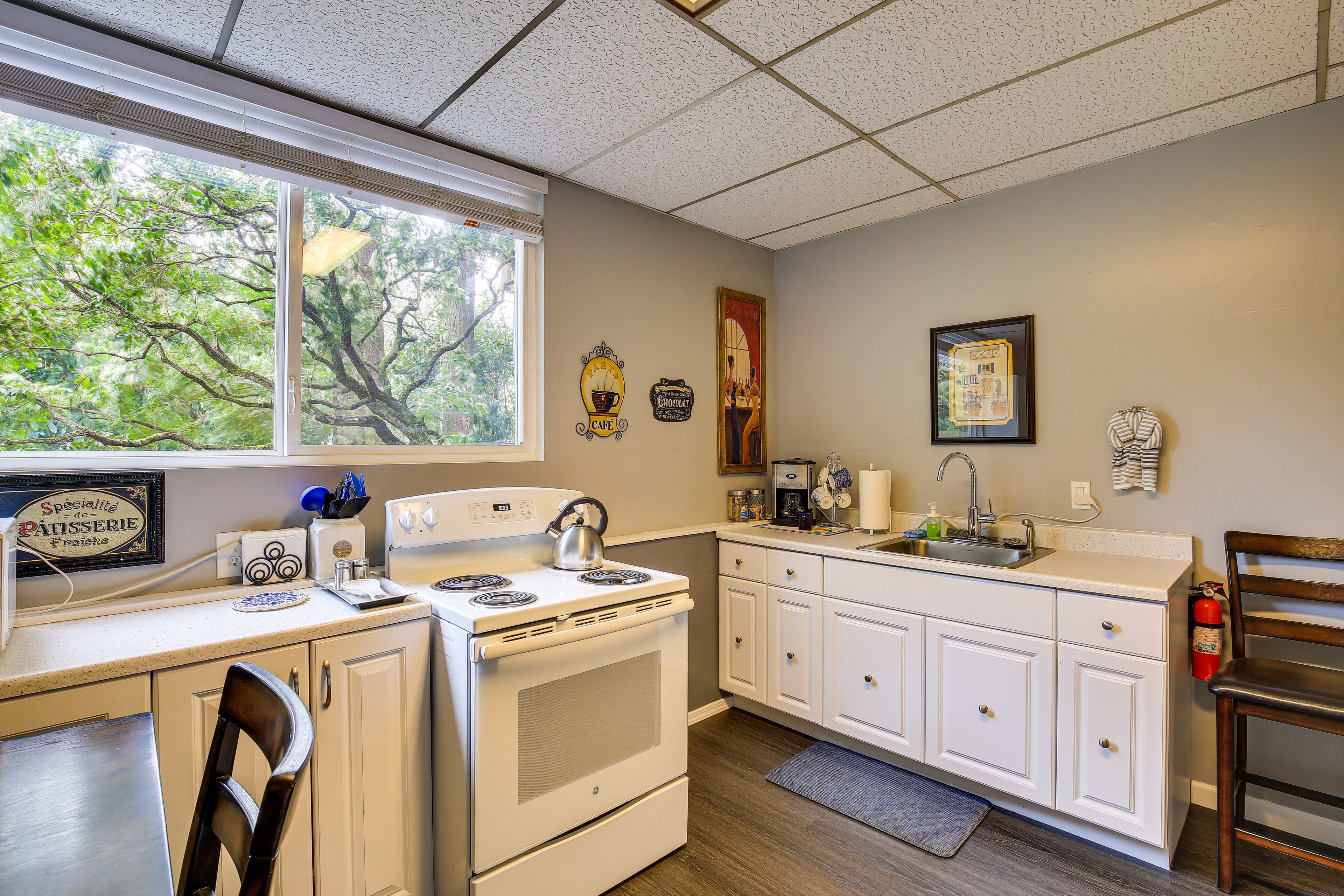 Portland Vacation Rental ~ 11 Miles to Downtown