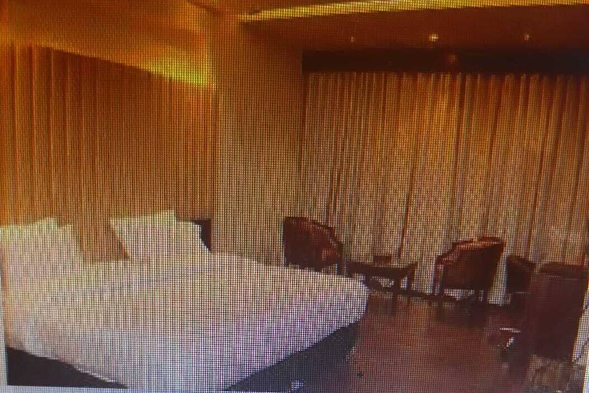 Superior Room | Laptop workspace, soundproofing, WiFi (free)