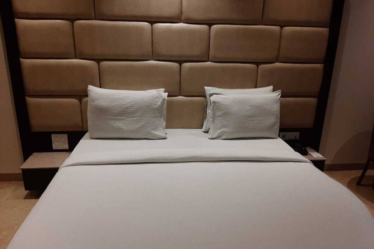 Executive Room | Laptop workspace, soundproofing, WiFi (free)